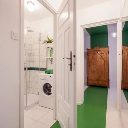 Heart Of Apt- Centre! Old Town 5' Walk