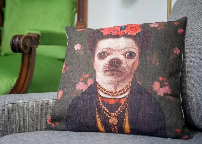 Heart Of Apt- Centre! Old Town 5' Walk *